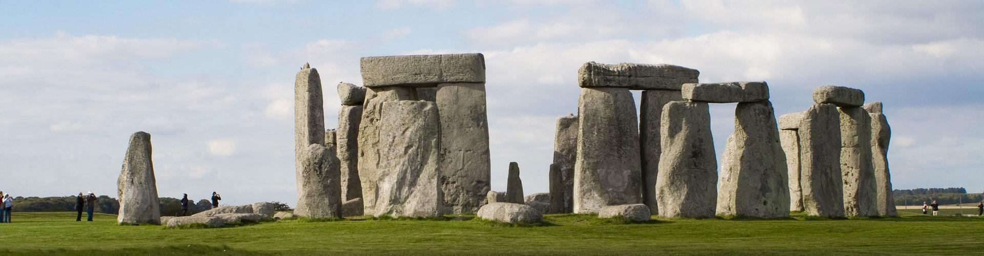 Historical hikes in the UK, Exploring ancient sites, British historical trails, Uncovering UK heritage